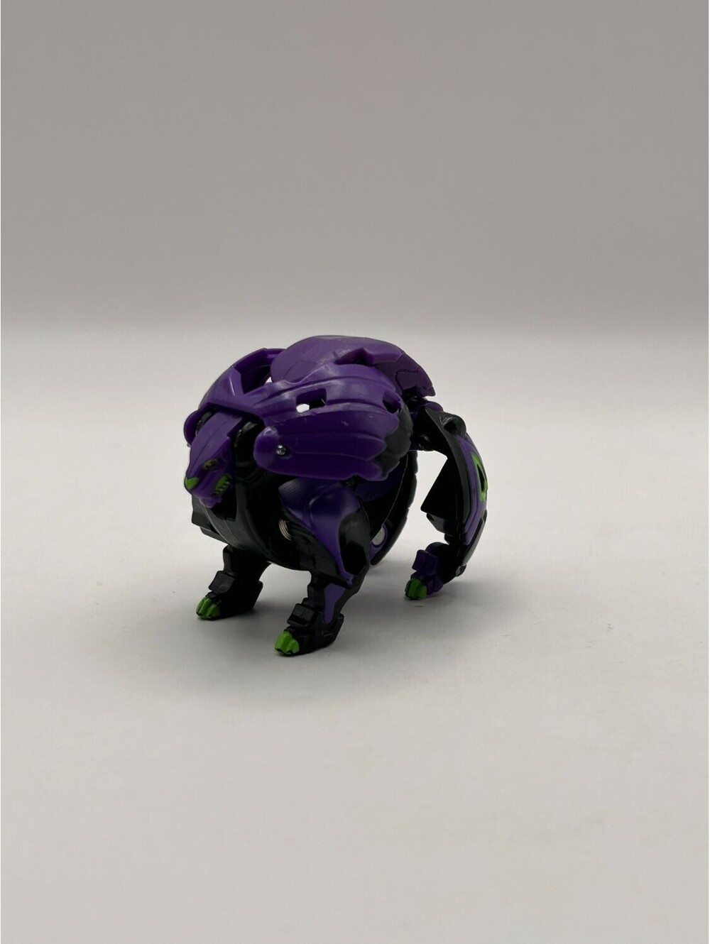 Bakugan Fangzor Ultra Darkus Transforming Marble Figure Purple Battle Planet Toy